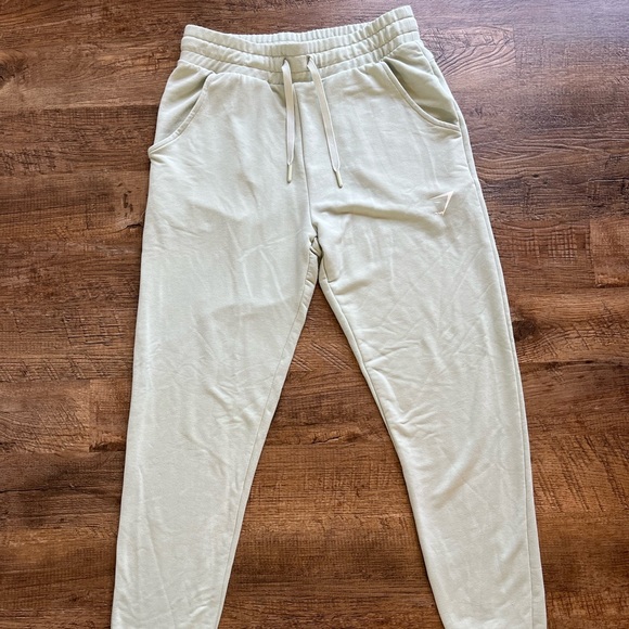 Gymshark mint green pippa training joggers - Picture 2 of 5